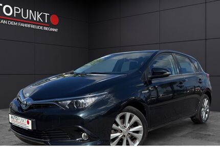 Toyota Auris 124.200 km 12.999 &euro; Wildau 15745