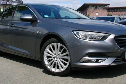 Opel Insignia 1.5L Grand Sport Dynamic HUD ACC 1Hand 205.005 km 7.980 &euro; Falkensee 14612