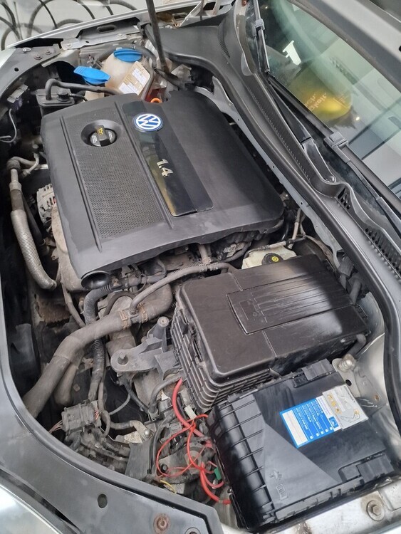 VW Golf V 122.000 km 5.000 € Berlin 10178