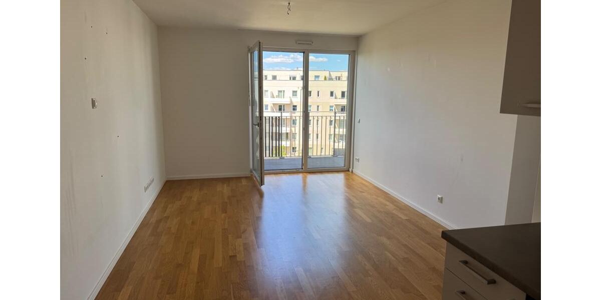 Etagenwohnung Berlin Lichtenberg - 3 Zimmer, 70 m&sup2;, 1.445&euro; | Angebot:26381740