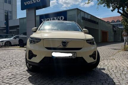 Volvo XC40 130.000 km 22.999 &euro; Berlin 14057
