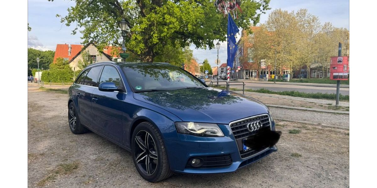 Audi A4 184.000 km 6.490 &euro; Berlin 12349