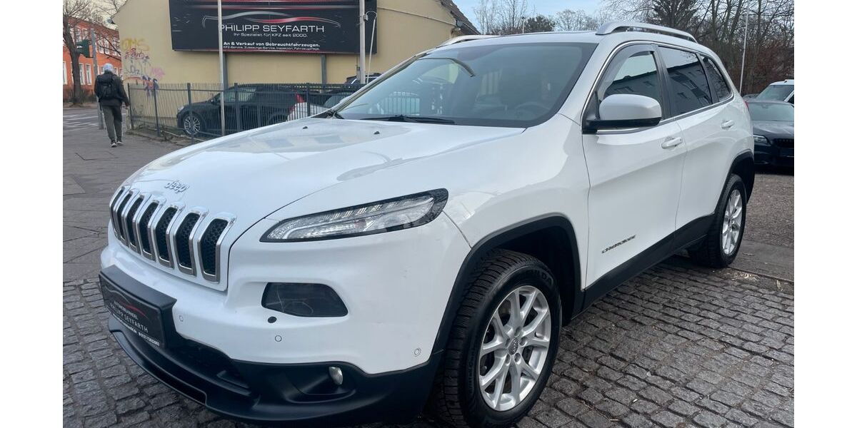 Jeep Cherokee 215.000 km 8.990 € Berlin - Tempelhof 12107