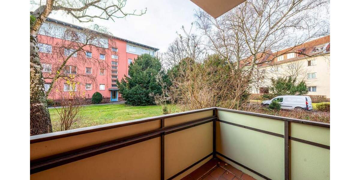 Bezugsfrei: Wunderschöne 3-Zimmer-Wohnung in Reinickendorf inkl. Stellplatz und Balkon 3 zimmer