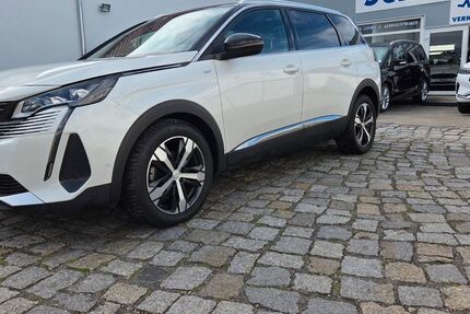 Peugeot 5008 46.600 km 26.990 &euro; Potsdam 14469
