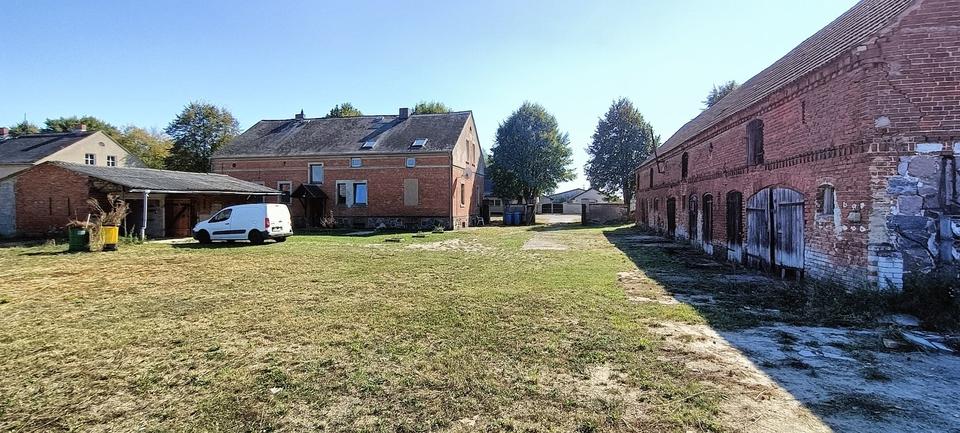 Mehrfamilienhaus, Wohnhaus Berlin Spandau - 5 Zimmer, 255 m&sup2;, 400.000&euro; | Angebot:25634153