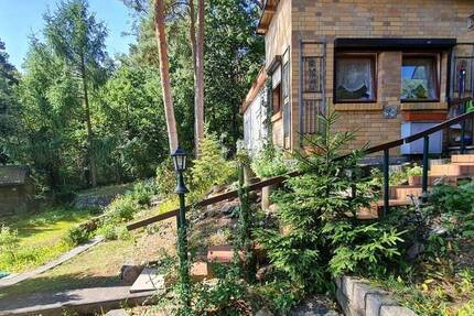 Grundstück mit Kleinhaus in idyllischer Lage: 200 m zum See 2 zimmer