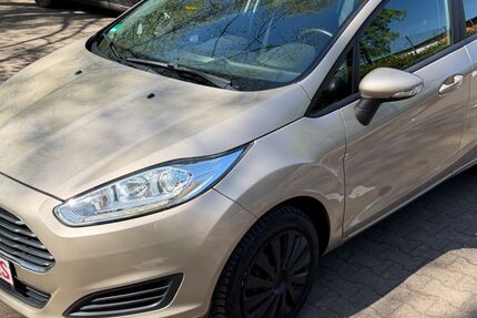 Ford Fiesta 125.000 km 4.590 &euro; Berlin 12249