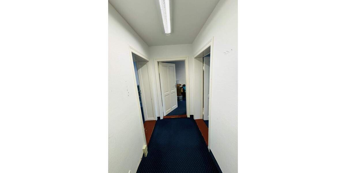 Gewerbeeinheit mit verschiedenen Nutzungsmöglichkeiten! *Kurzfristig Bezugsfrei* 3 zimmer