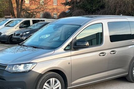 VW Caddy 150.960 km 16.064 &euro; Berlin 13127