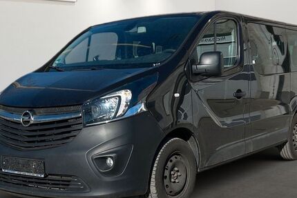 Opel Vivaro 128.754 km 11.699 &euro; Berlin 12681