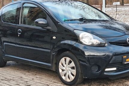 Toyota Aygo (X) 114.967 km 3.499 &euro; Berlin 12349