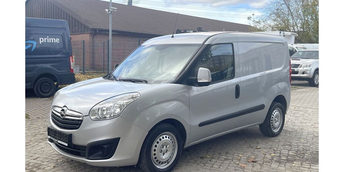 Opel Combo 223.000 km 5.831 € Berlin 12681