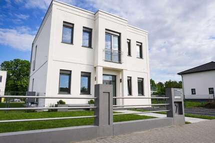Haus Ludwigsfelde - 4.5 Zimmer, 140 m&sup2;, 795.000&euro; | Angebot:26584002