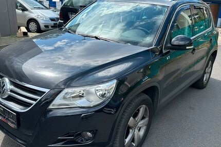 VW Tiguan 265.200 km 4.900 &euro; Berlin 12347