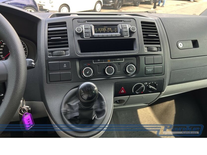 VW T5 Transporter Kombi 1. Hand 8 sitzer 169.000 km 14.990 € Berlin 13187