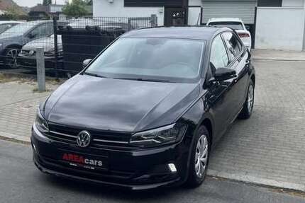 VW Polo 64.000 km 13.590 &euro; Berlin 12353