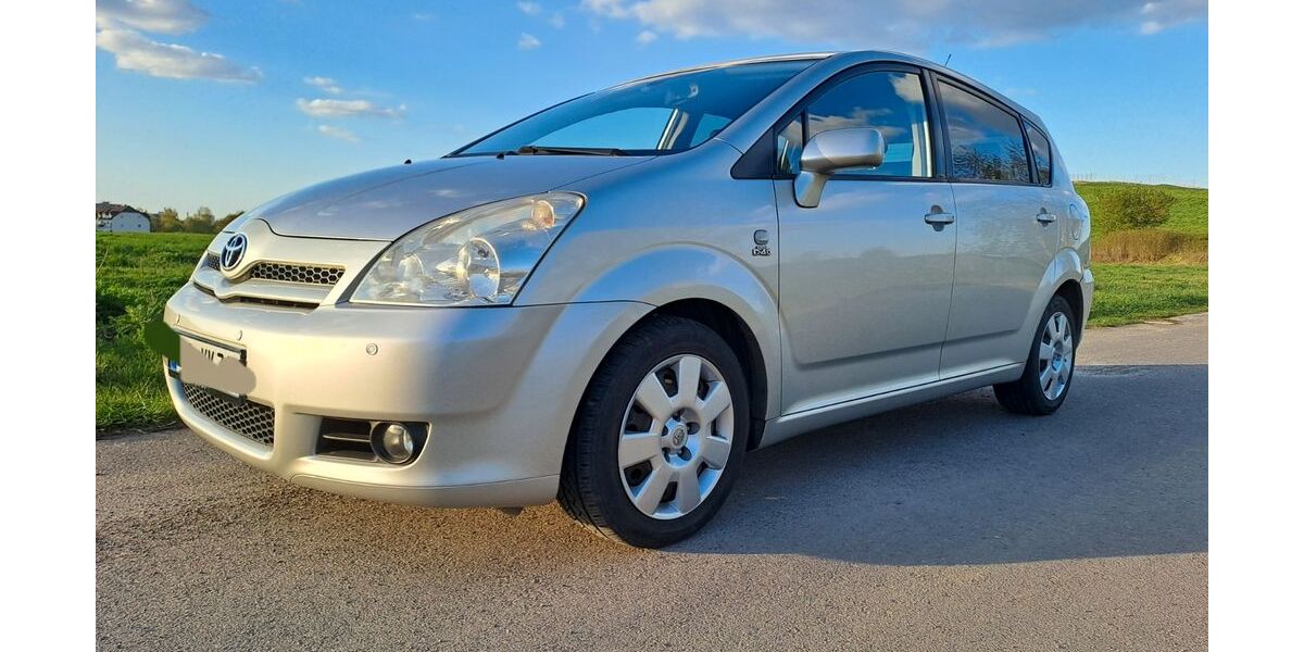 Toyota Corolla Verso 297.400 km 3.290 &euro; Schönefeld 12529