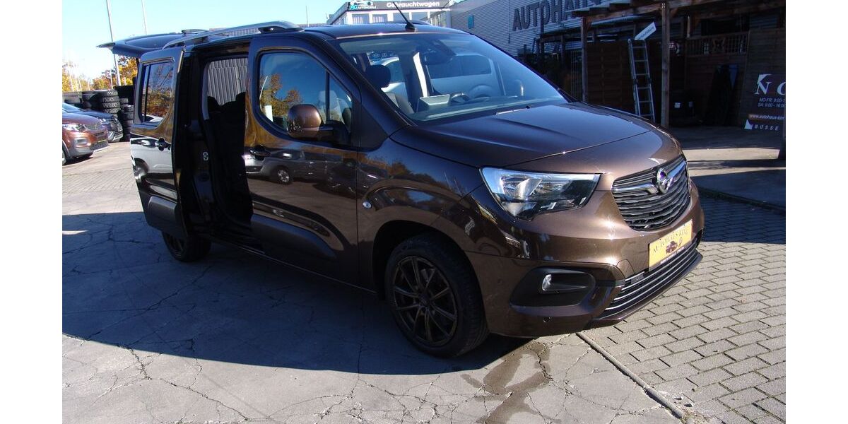 Opel Combo 109.000 km 18.900 € Berlin 12681