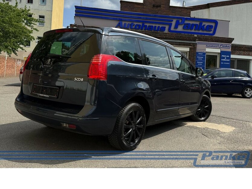 Peugeot 5008 Allure*HU-D*Pano*R-Cam*LED-T*Video*SHZ* 119.822 km 10.990 € Berlin 13187