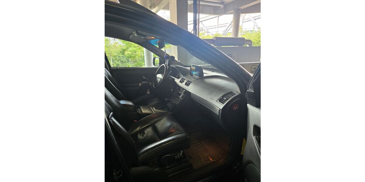 Volvo XC90 265.500 km 7.500 &euro; Berlin 13347