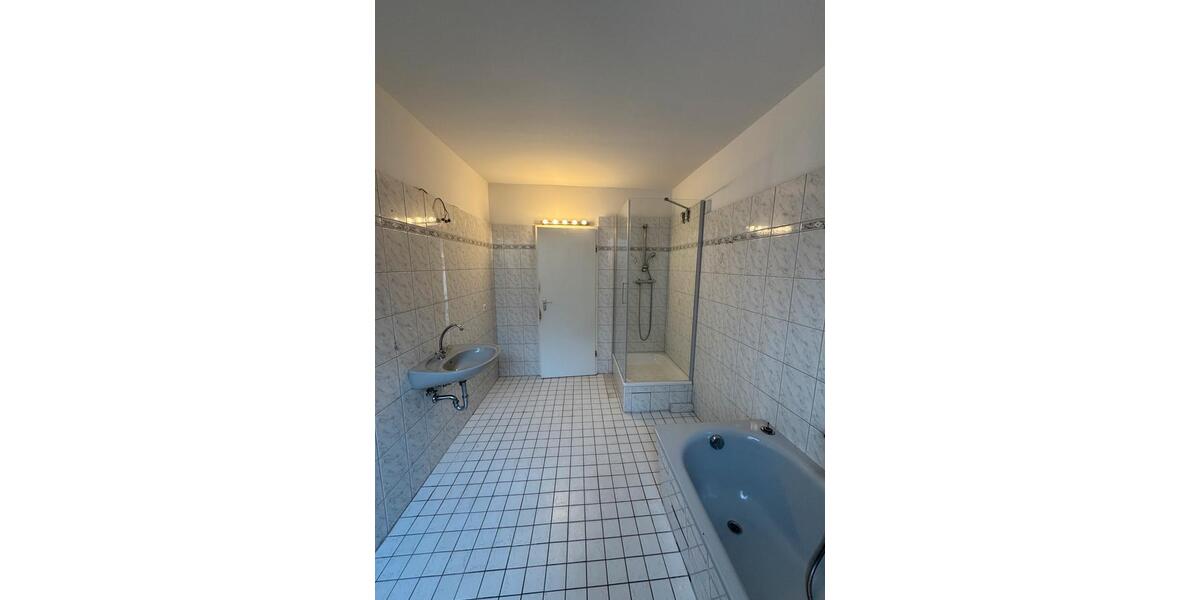 Etagenwohnung Berlin Spandau - 4 Zimmer, 99 m&sup2;, 1.900&euro; | Angebot:25953819