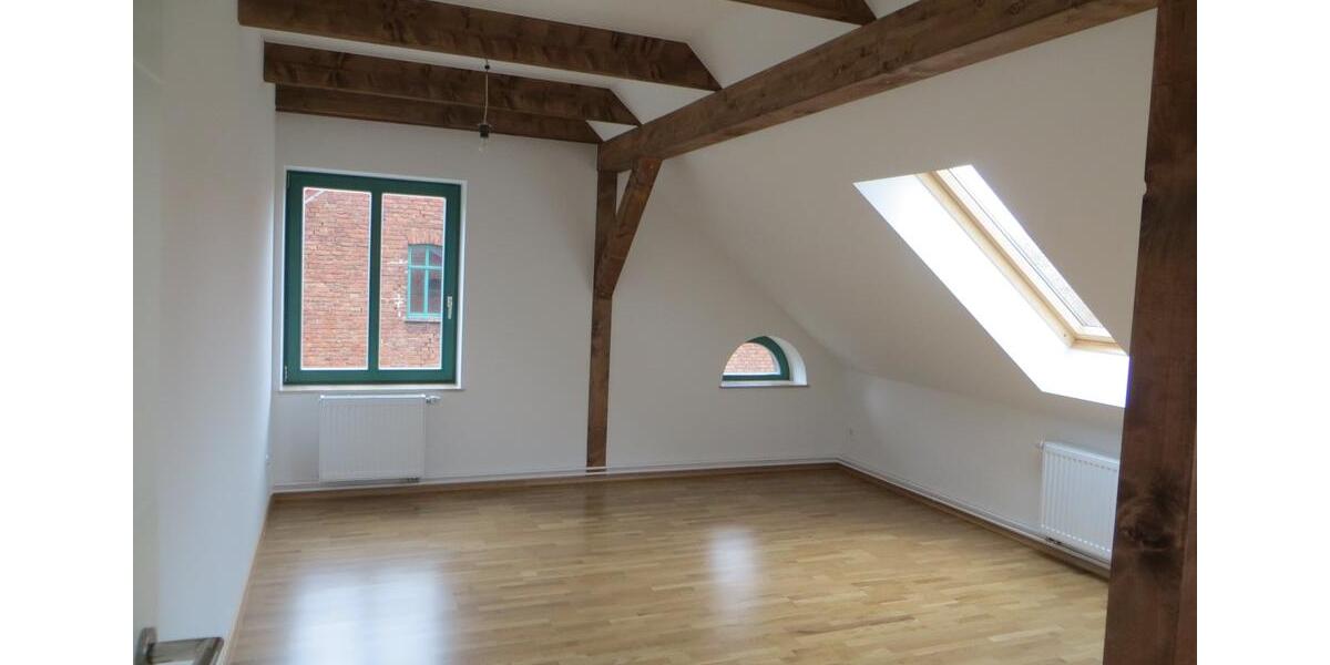 Dachgeschoßwohnung Bernau bei Berlin - 2 Zimmer, 65 m&sup2;, 720&euro; | Angebot:25640265