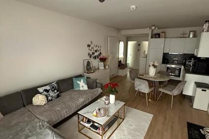 Wohnung Schönefeld - 2 Zimmer, 59 m&sup2;, 1.080&euro; | Angebot:25922288