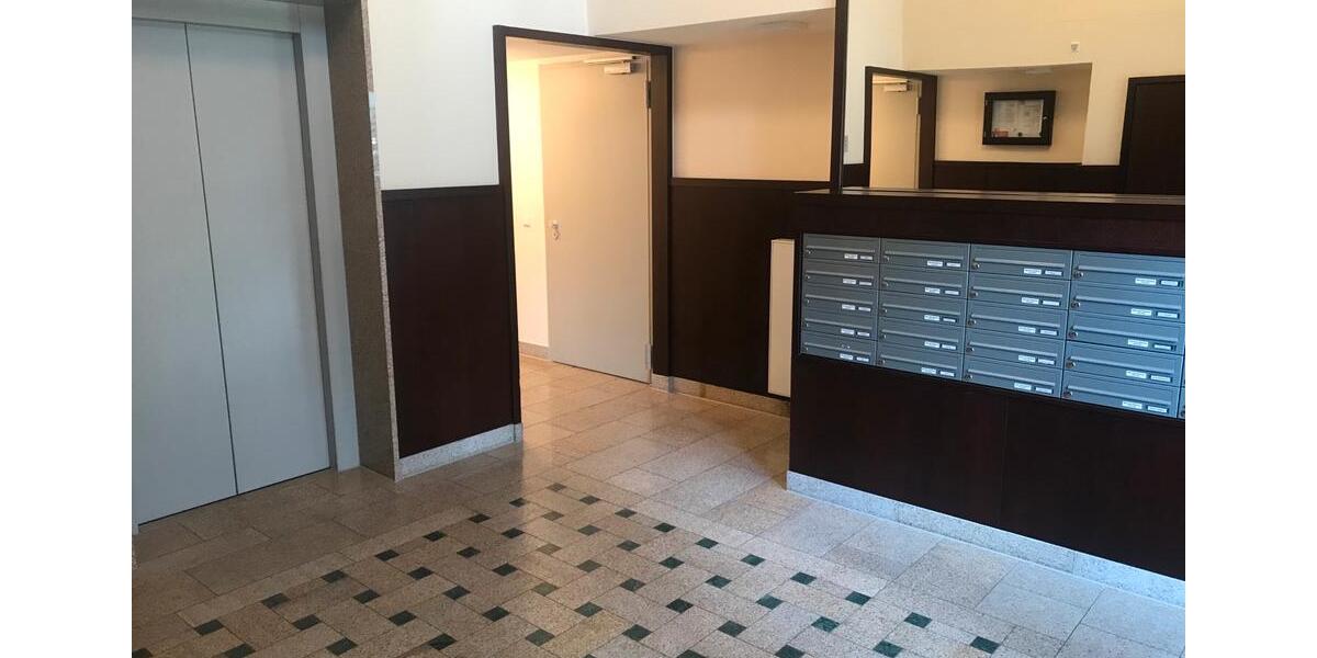 Etagenwohnung Berlin Mitte - 2 Zimmer, 65 m&sup2;, 1.780&euro; | Angebot:24719273