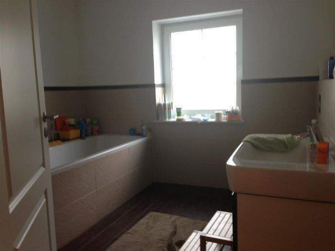 Mehrfamilienhaus, Wohnhaus Berlin Kaulsdorf - 5 Zimmer, 175 m&sup2;, 2.300&euro; | Angebot:25700411