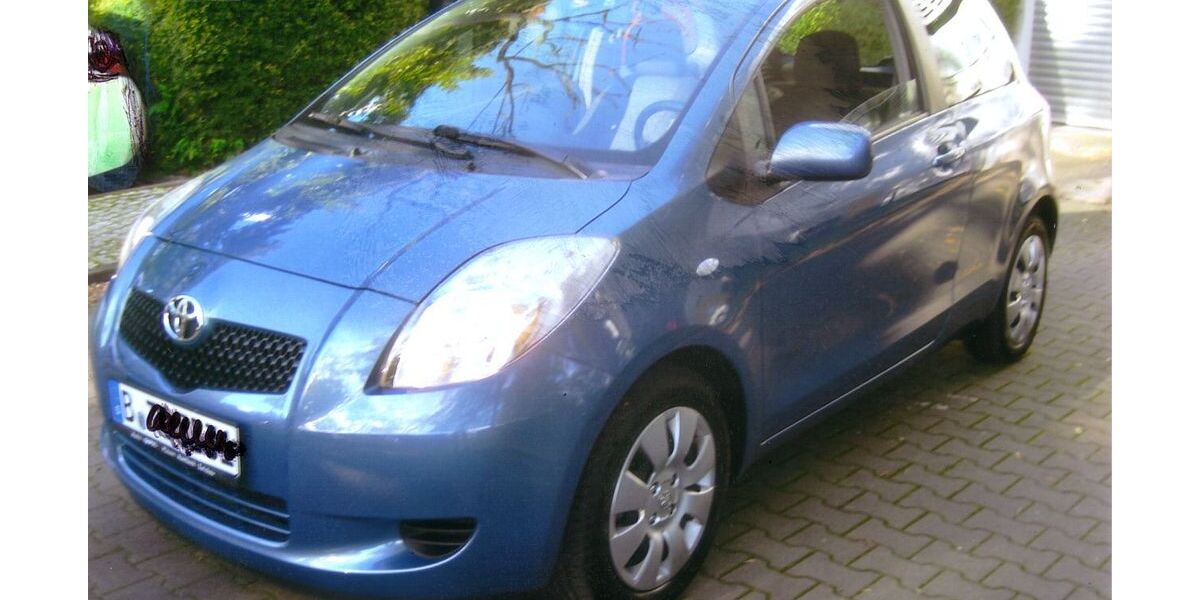Toyota Yaris 59.600 km 3.550 &euro; Berlin 12107