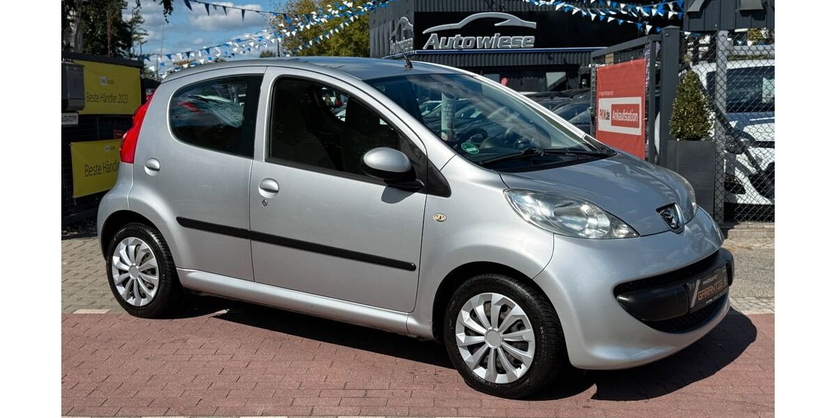 Peugeot 107 83.222 km 2.990 &euro; BERLIN 13127