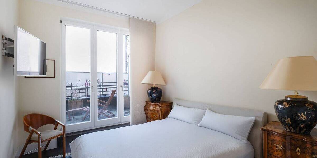 Etagenwohnung Berlin-Mitte Mitte - 2 Zimmer, 82 m&sup2;, 825.000&euro; | Angebot:26439671