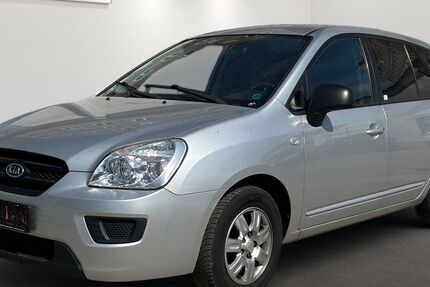 Kia Carens 95.040 km 2.199 &euro; Berlin 12681