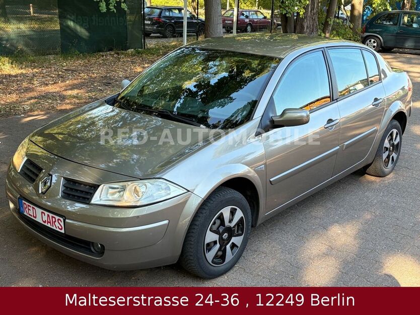 Renault Megane 214.000 km 890 € Berlin 12249