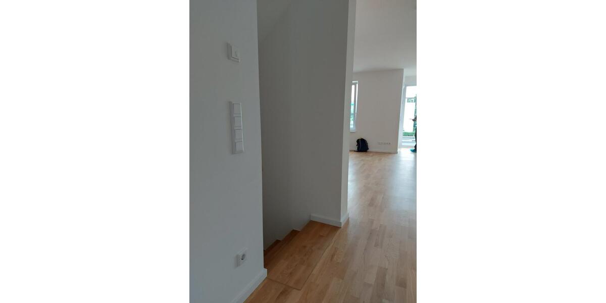 Maisonette: 160 qm, 5 Zimmer und große Terrasse 5 zimmer