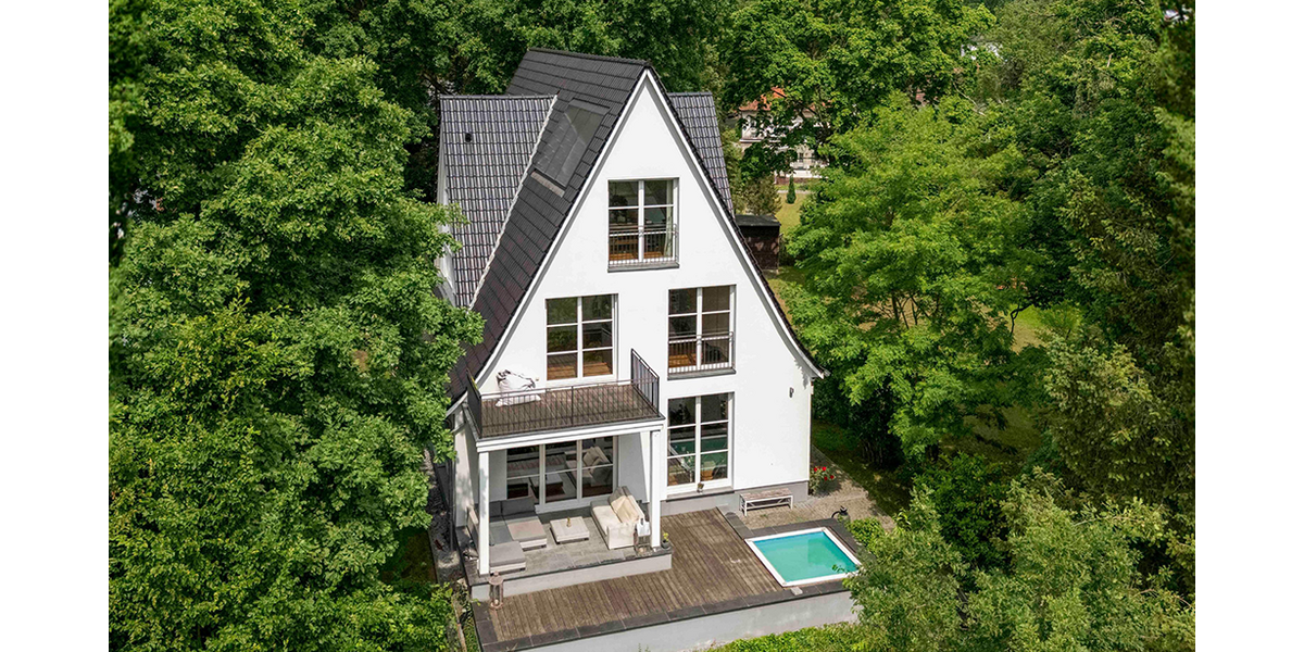 Haus zum Kaufen in Berlin 2.190.000 € 247 m² 7 zimmer