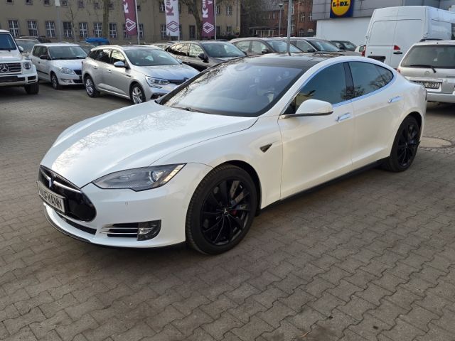 Tesla Model S 206.000 km 15.680 &euro; Berlin 12247