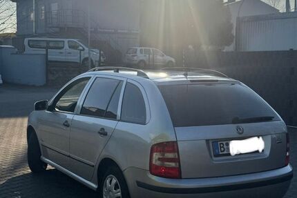 Skoda Fabia 167.000 km 1.890 &euro; Berlin 10713