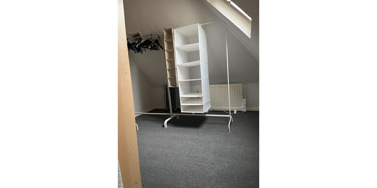 Dachgeschoßwohnung Berlin Neukölln - 2 Zimmer, 65 m&sup2;, 880&euro; | Angebot:26660694