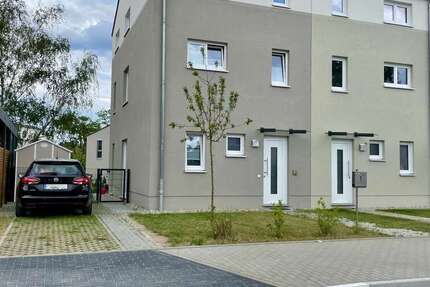 Haus Berlin Treptow-Köpenick - 4 Zimmer, 135 m&sup2;, 2.200&euro; | Angebot:25836656