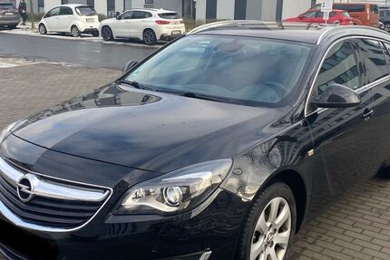 Opel Insignia 148.000 km 10.900 &euro; Berlin 12357