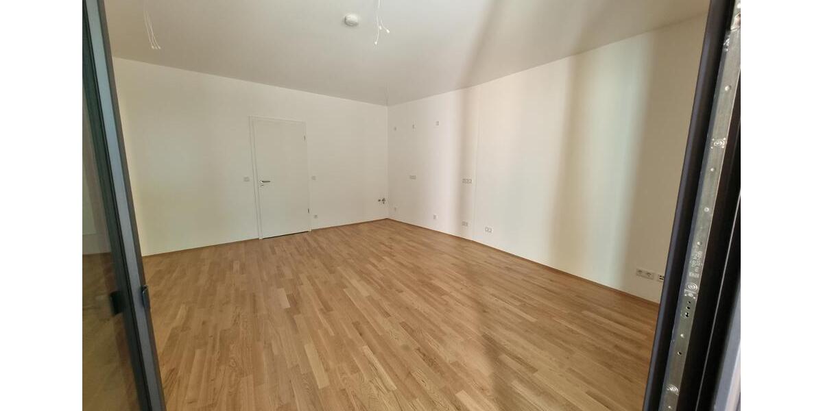 Erdgeschoßwohnung Berlin Reinickendorf - 2 Zimmer, 95 m&sup2;, 1.590&euro; | Angebot:24680157