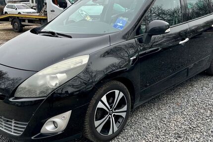 Renault Scenic 198.000 km 2.800 &euro; Berlin 12109