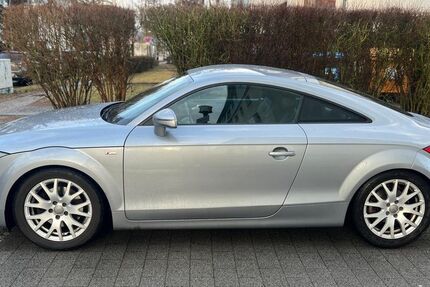 Audi TT 140.000 km 5.450 &euro; Berlin 12247