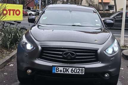 INFINITI FX 200.000 km 10.400 &euro; Berlin 10587