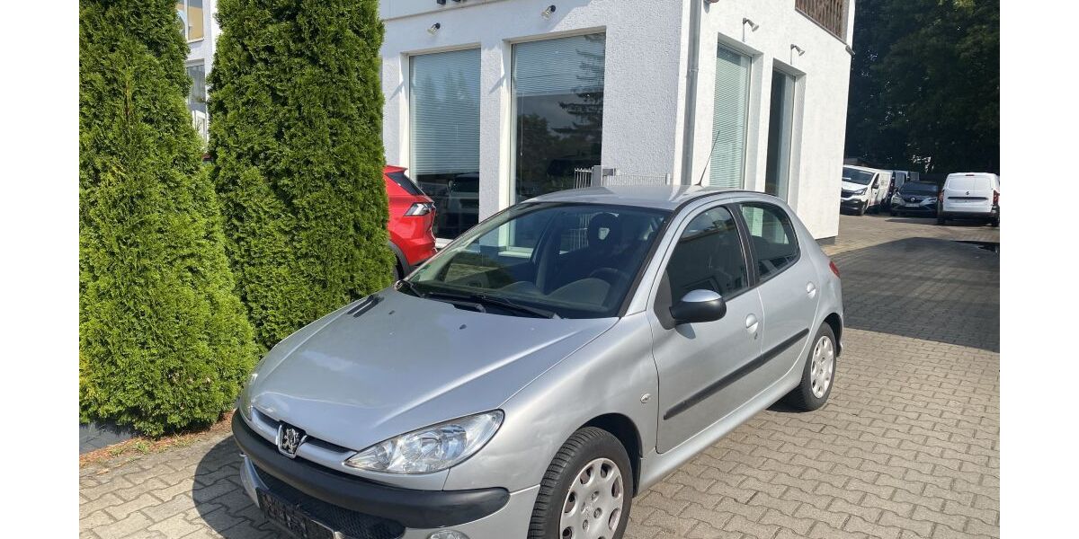 Peugeot 206 114.800 km 800 &euro; Borgsdorf 16556
