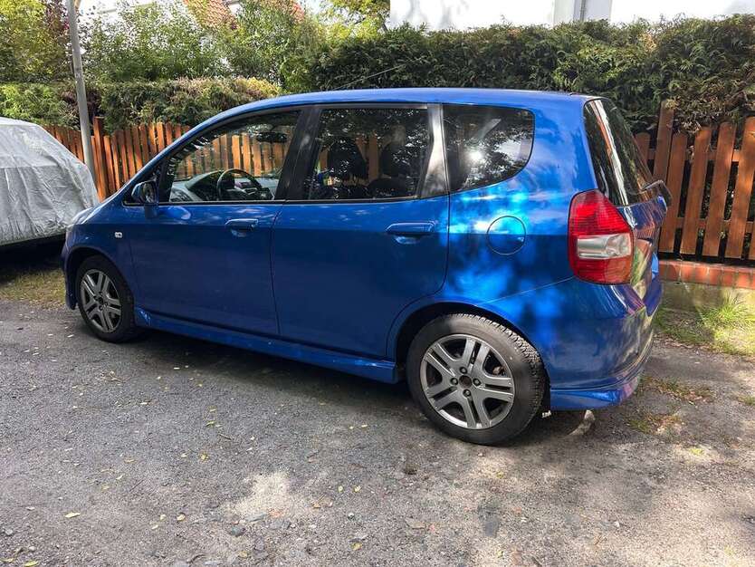 Honda Jazz 125.500 km 2.650 € Berlin 13465