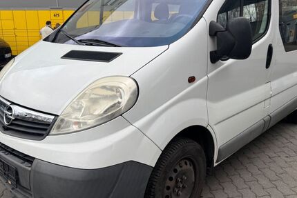 Opel Vivaro 130.000 km 10.499 &euro; Berlin 13055