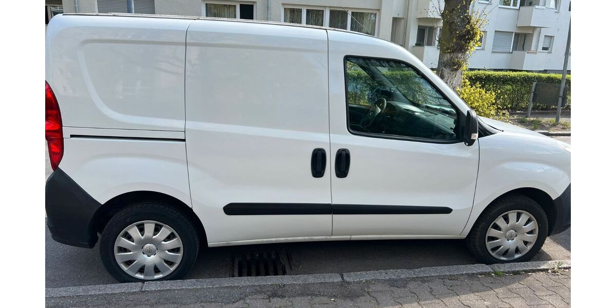 Opel Combo Life 16.304 km 7.550 &euro; Berlin 13599